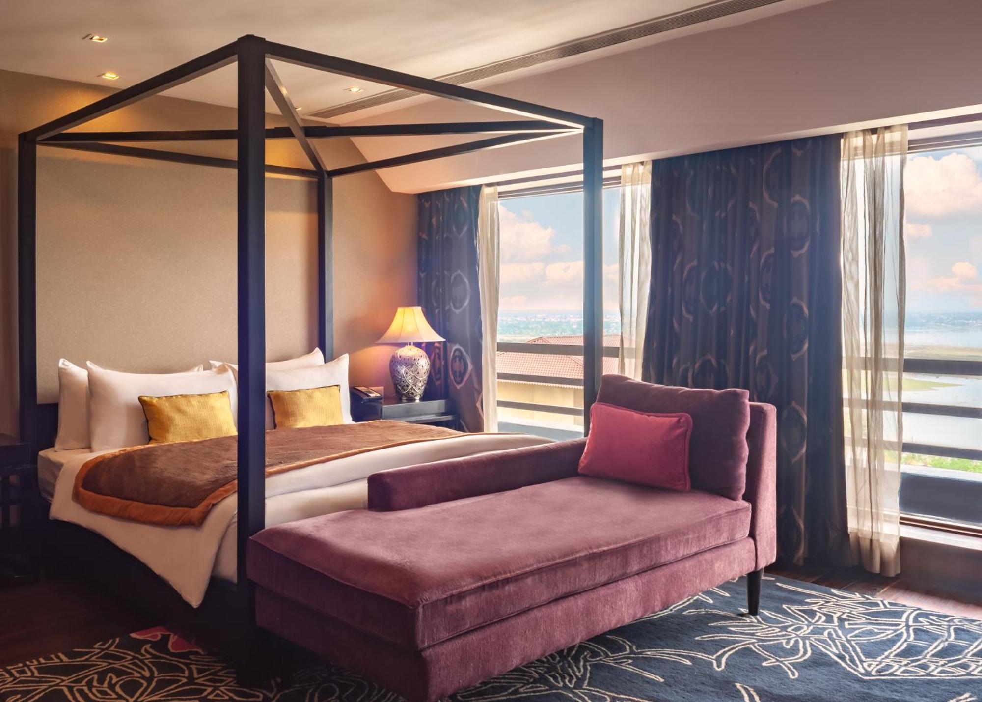Taj Dal View Srinagar Otel Dış mekan fotoğraf