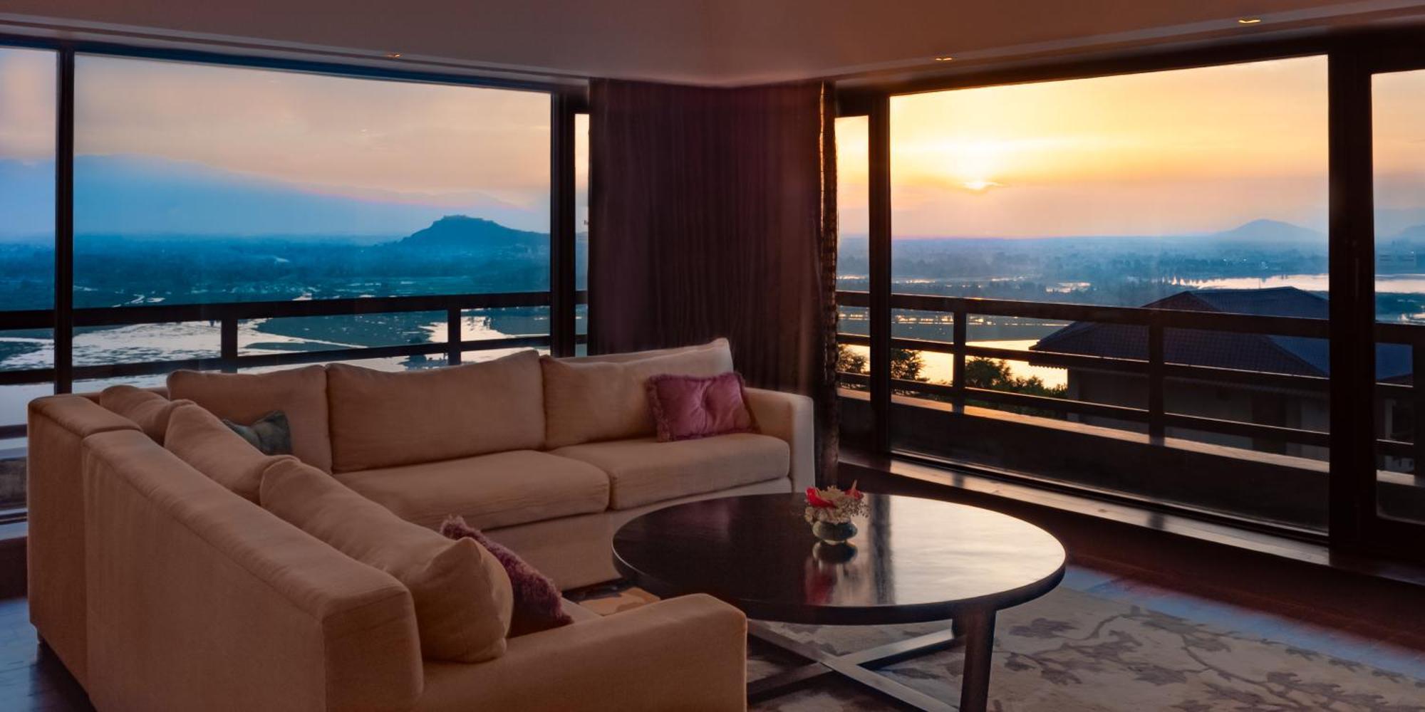 Taj Dal View Srinagar Otel Dış mekan fotoğraf