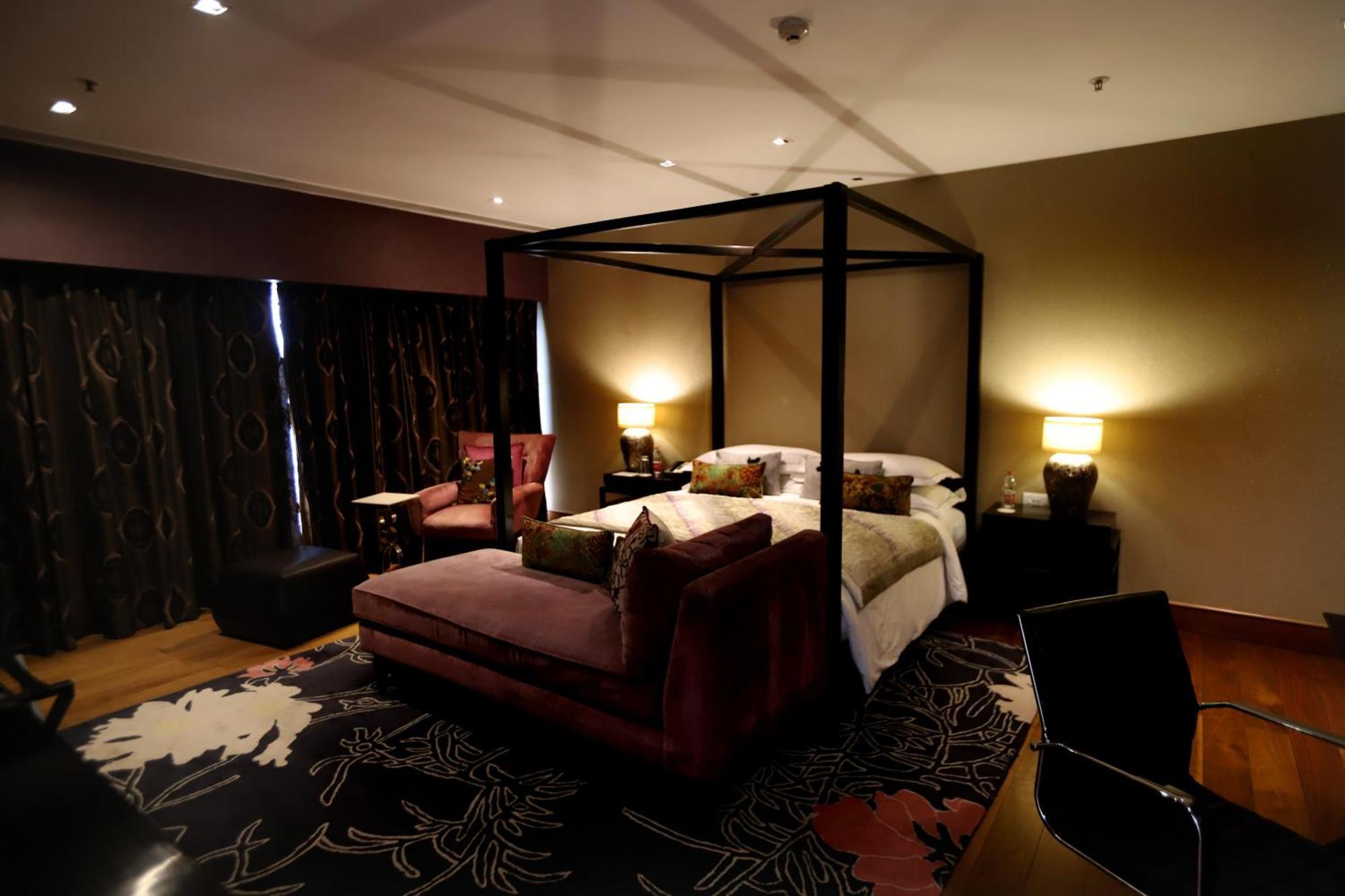 Taj Dal View Srinagar Otel Dış mekan fotoğraf