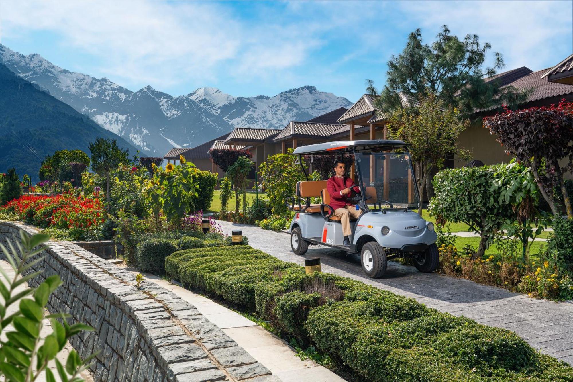 Taj Dal View Srinagar Otel Dış mekan fotoğraf