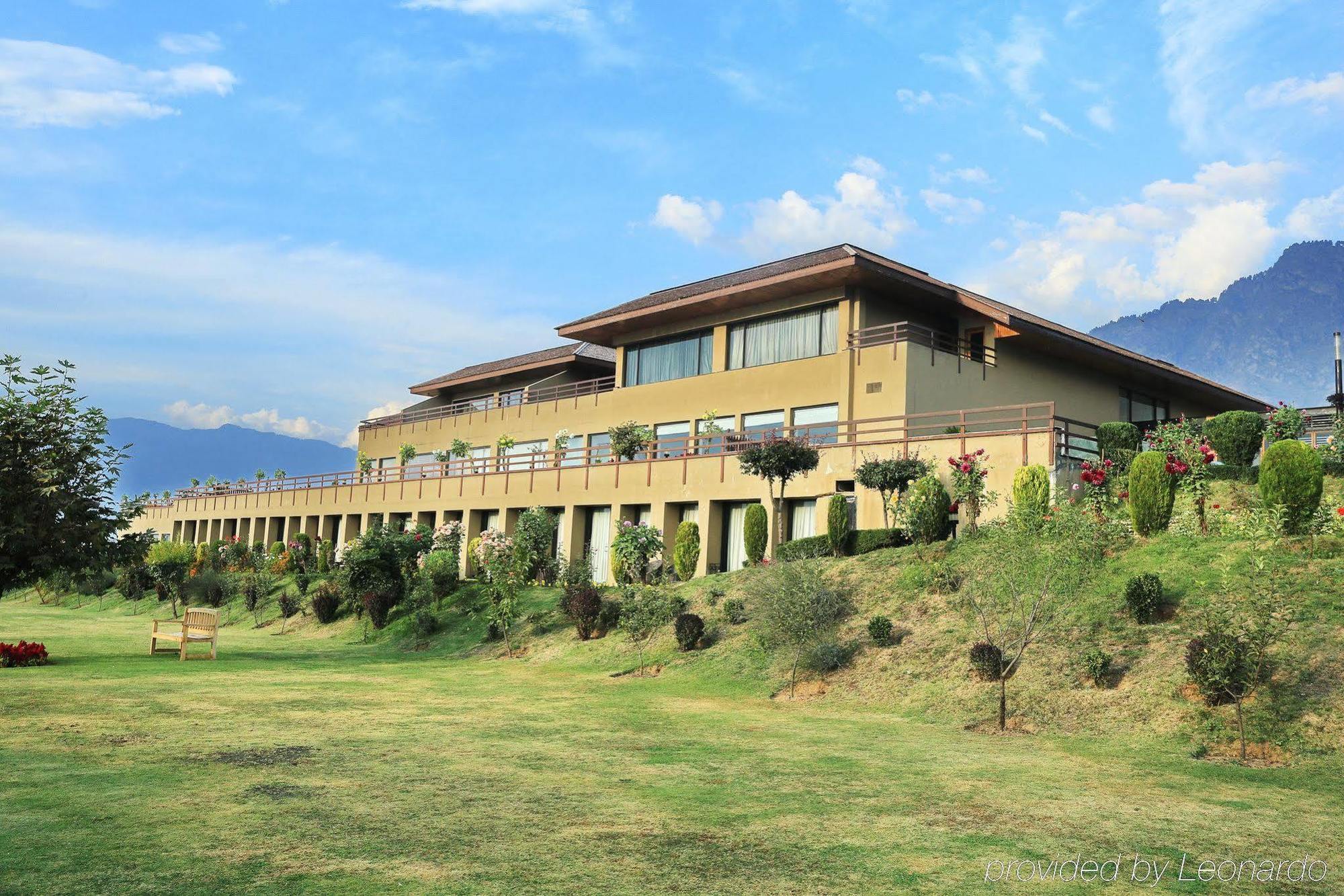 Taj Dal View Srinagar Otel Dış mekan fotoğraf